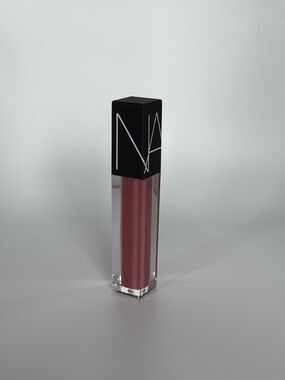 NARS velvet lip glide roseland